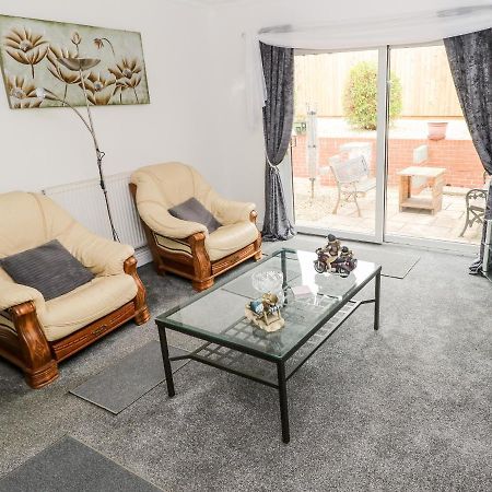 23 Charles Thomas Avenue Βίλα Pembroke Dock Εξωτερικό φωτογραφία