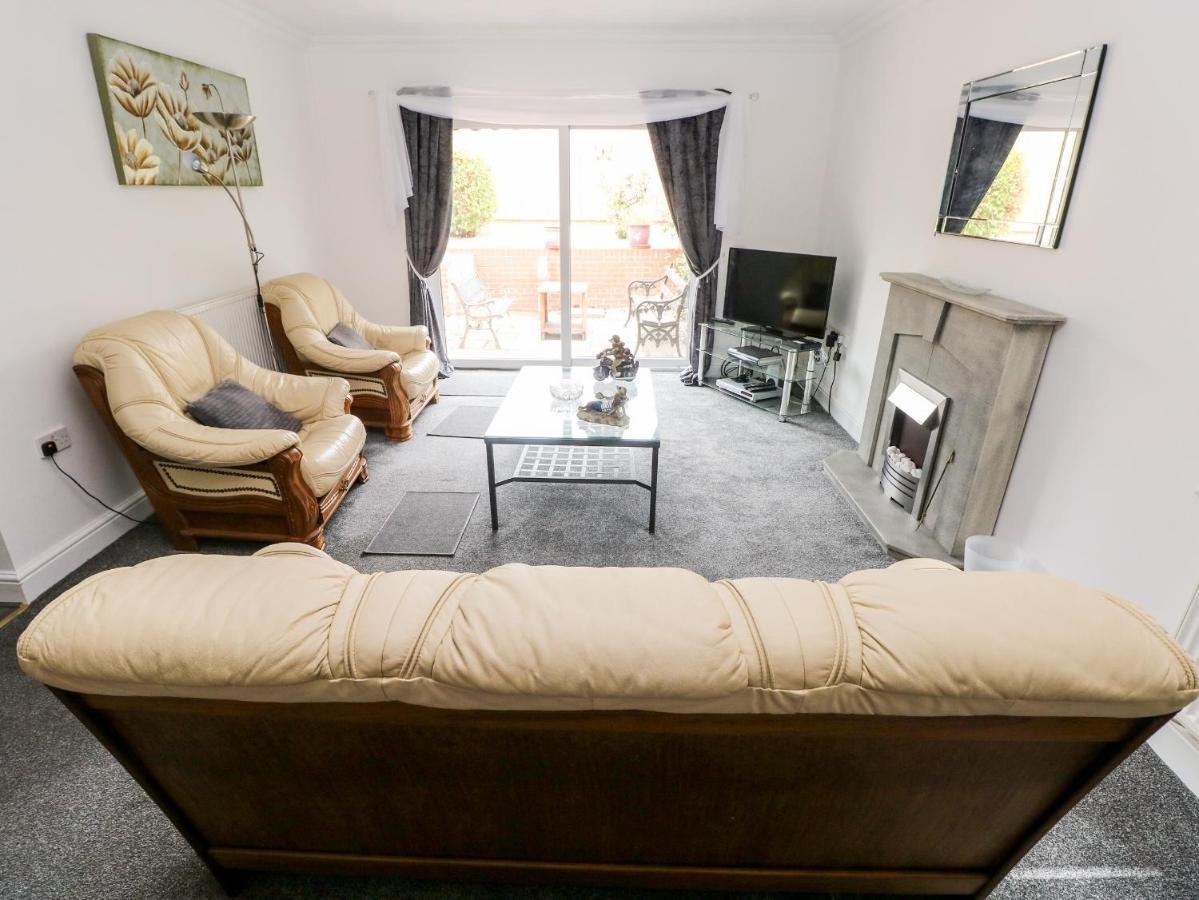 23 Charles Thomas Avenue Βίλα Pembroke Dock Εξωτερικό φωτογραφία