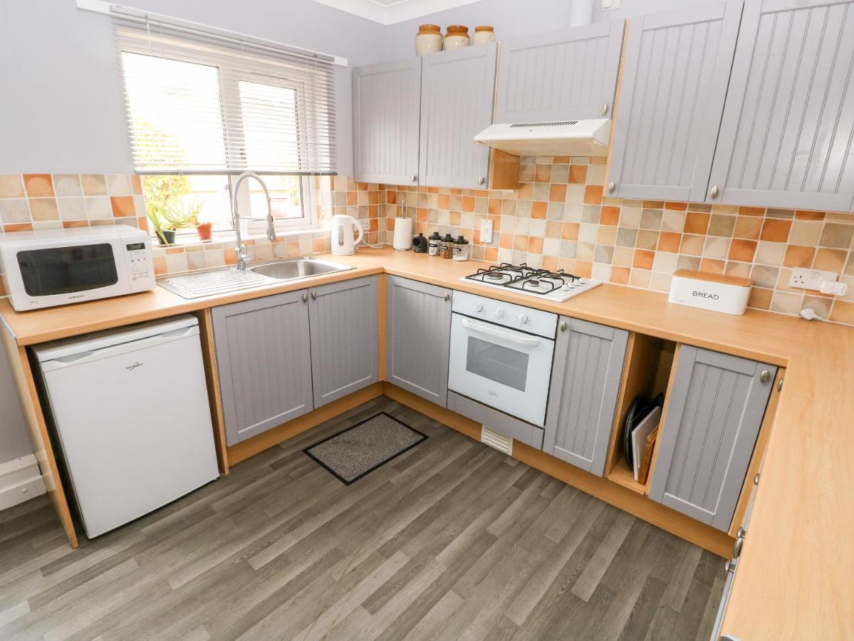 23 Charles Thomas Avenue Βίλα Pembroke Dock Εξωτερικό φωτογραφία