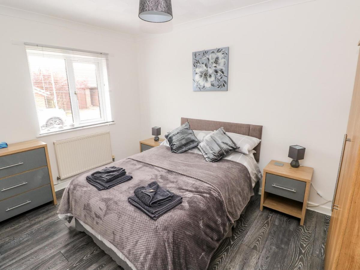 23 Charles Thomas Avenue Βίλα Pembroke Dock Εξωτερικό φωτογραφία