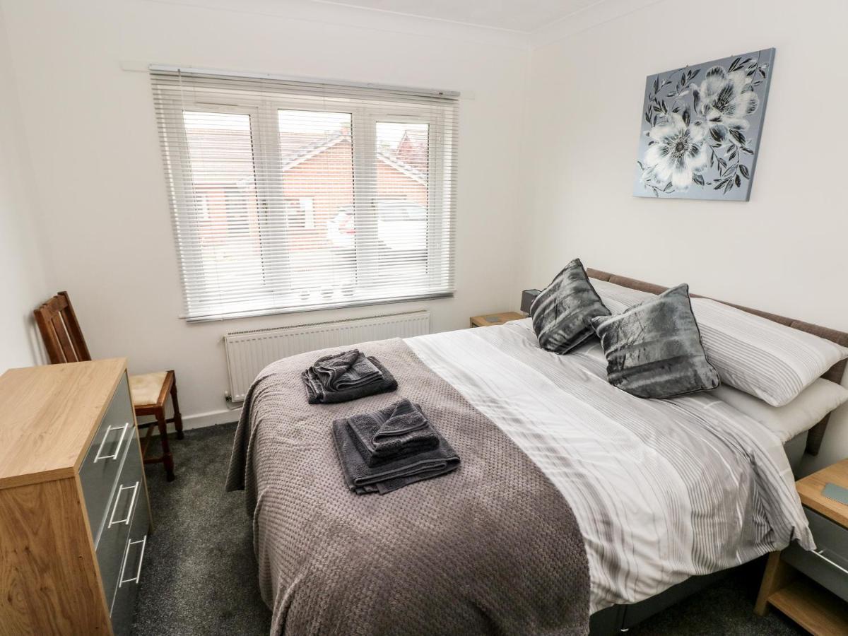 23 Charles Thomas Avenue Βίλα Pembroke Dock Εξωτερικό φωτογραφία