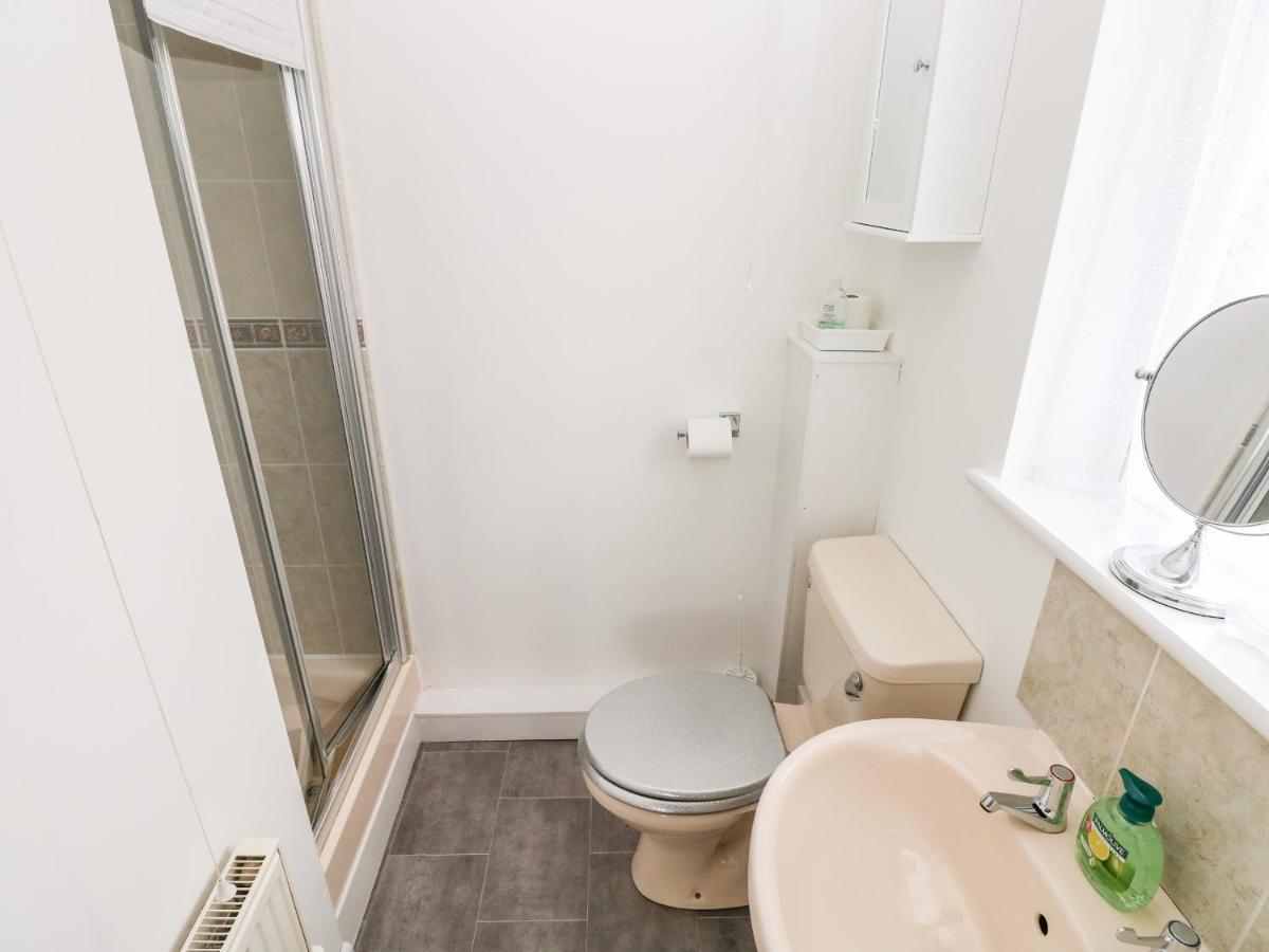 23 Charles Thomas Avenue Βίλα Pembroke Dock Εξωτερικό φωτογραφία