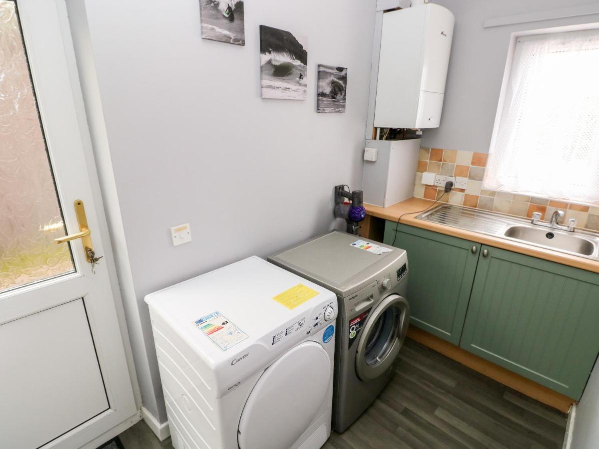 23 Charles Thomas Avenue Βίλα Pembroke Dock Εξωτερικό φωτογραφία